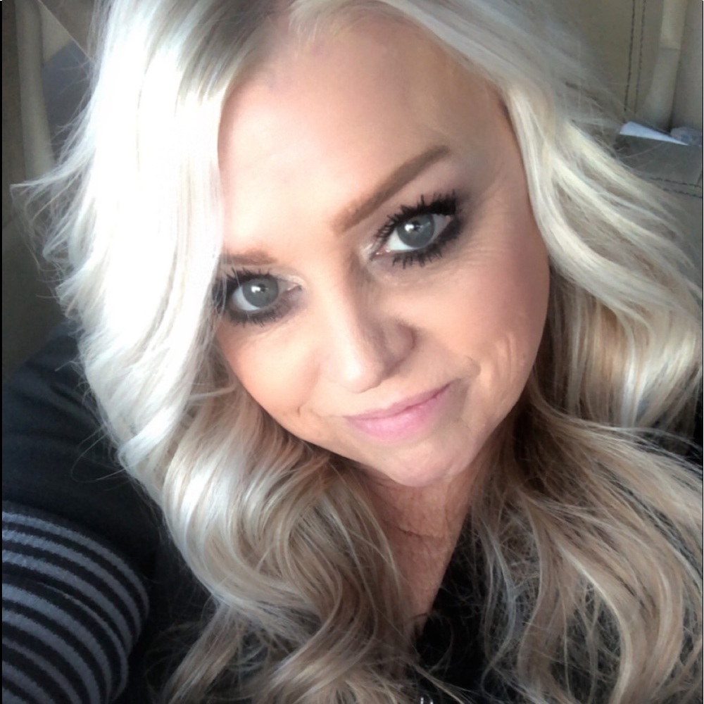 Meet your Posher, Danna